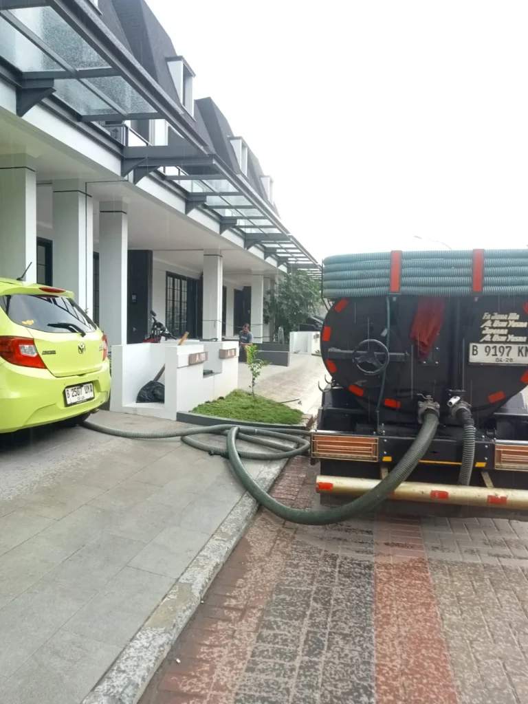 Galeri - Sedot WC Jakarta - Sedot WC Jakarta Selatan - Sedot WC Jabodetabek - sedot wc tiga putra